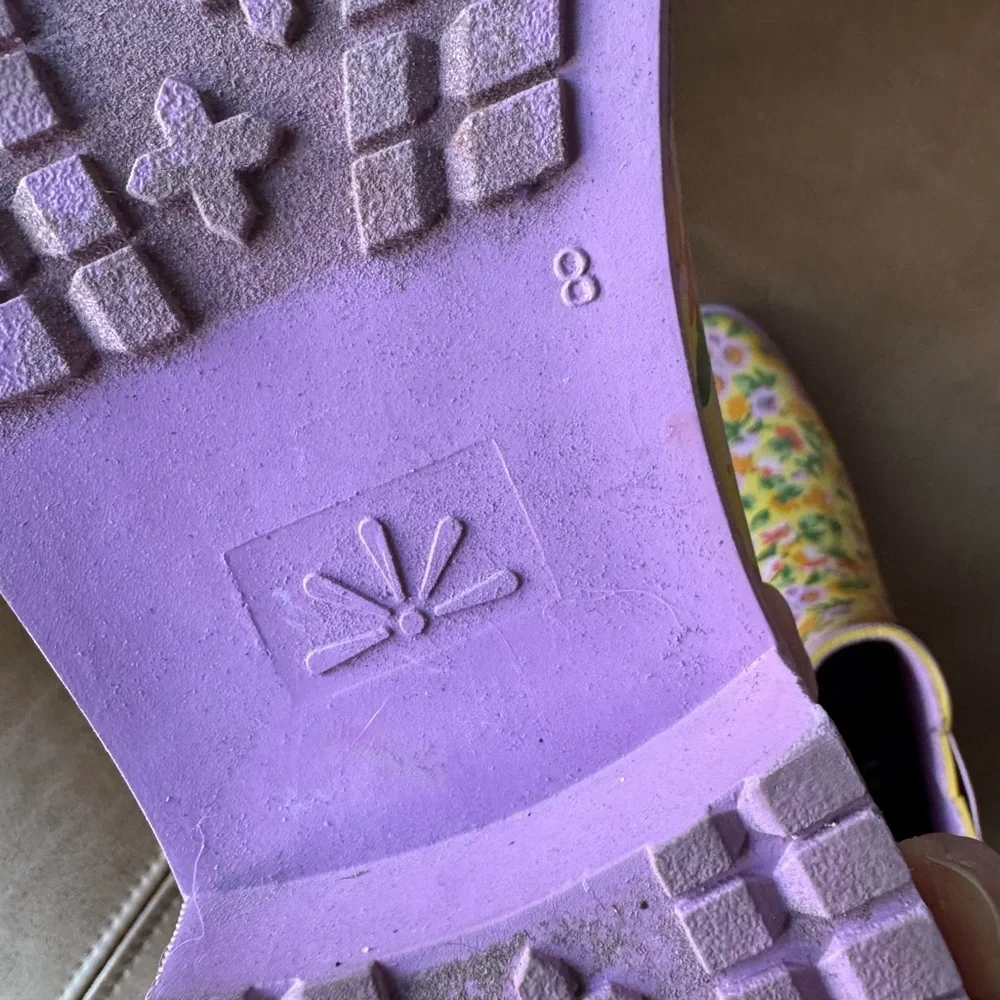 Isaac Mizrahi Floral Print Waterproof Rain Boots Chelsea Pastel Multicolor 8 - Picture 6 of 9